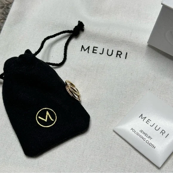 Mejuri Pavé Diamond Small Hoops - Picture 6 of 12